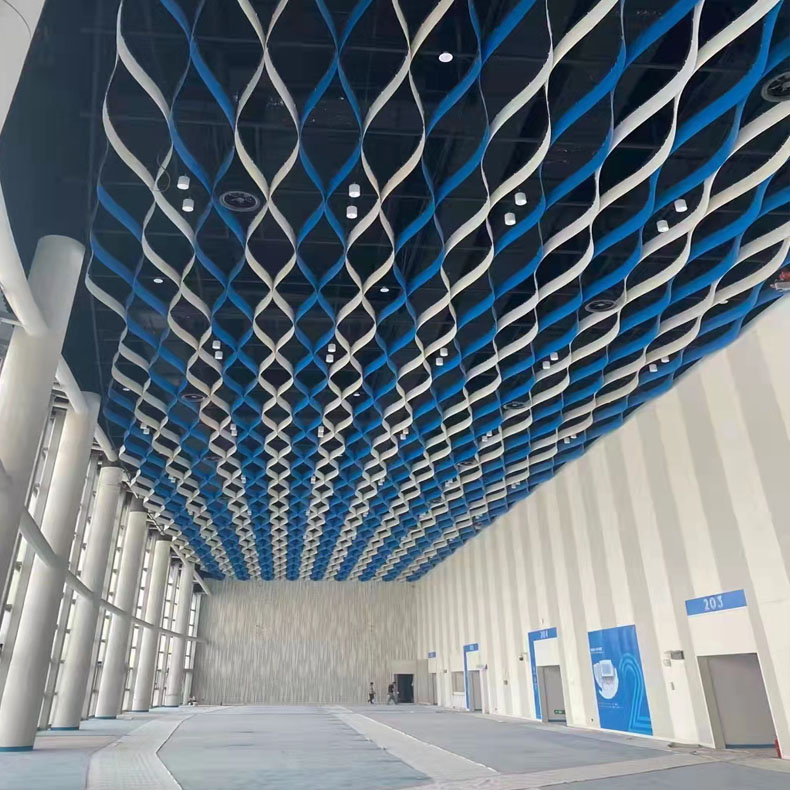 吊頂扭曲鋁型材